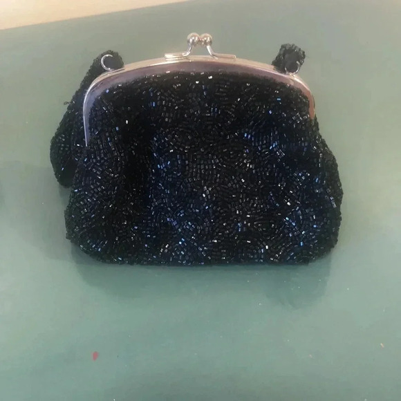 Valerie Stevens beaded evening bag. - Picture 3 of 4
